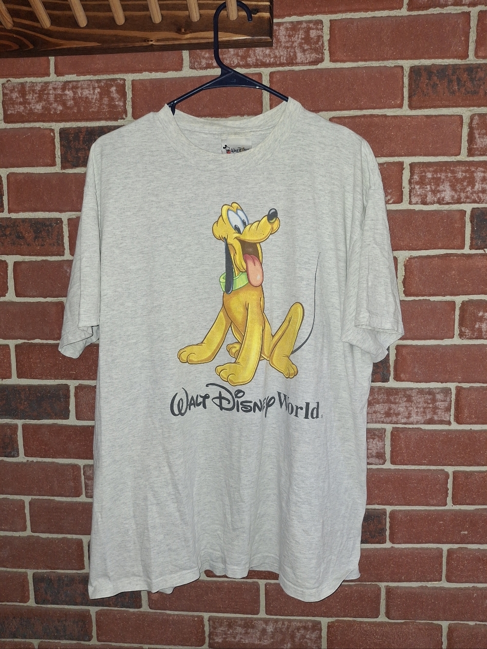 Vintage Disney grey Pluto teesize XL